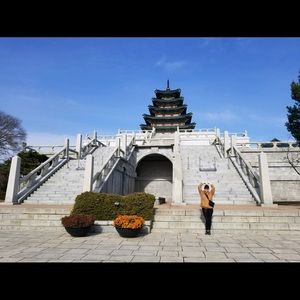 Meet your Posher, Leigh